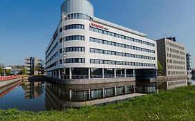 Hotel Hampton By Hilton Amsterdam Airport Schiphol  4*